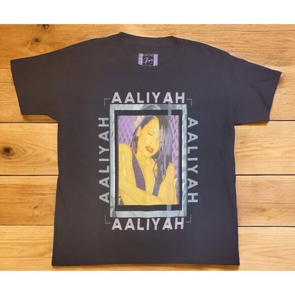 Cross Colours Baby Girl Aaliyah T-shirt Girls Size Small 10/12? Black Graphic - Picture 1 of 5